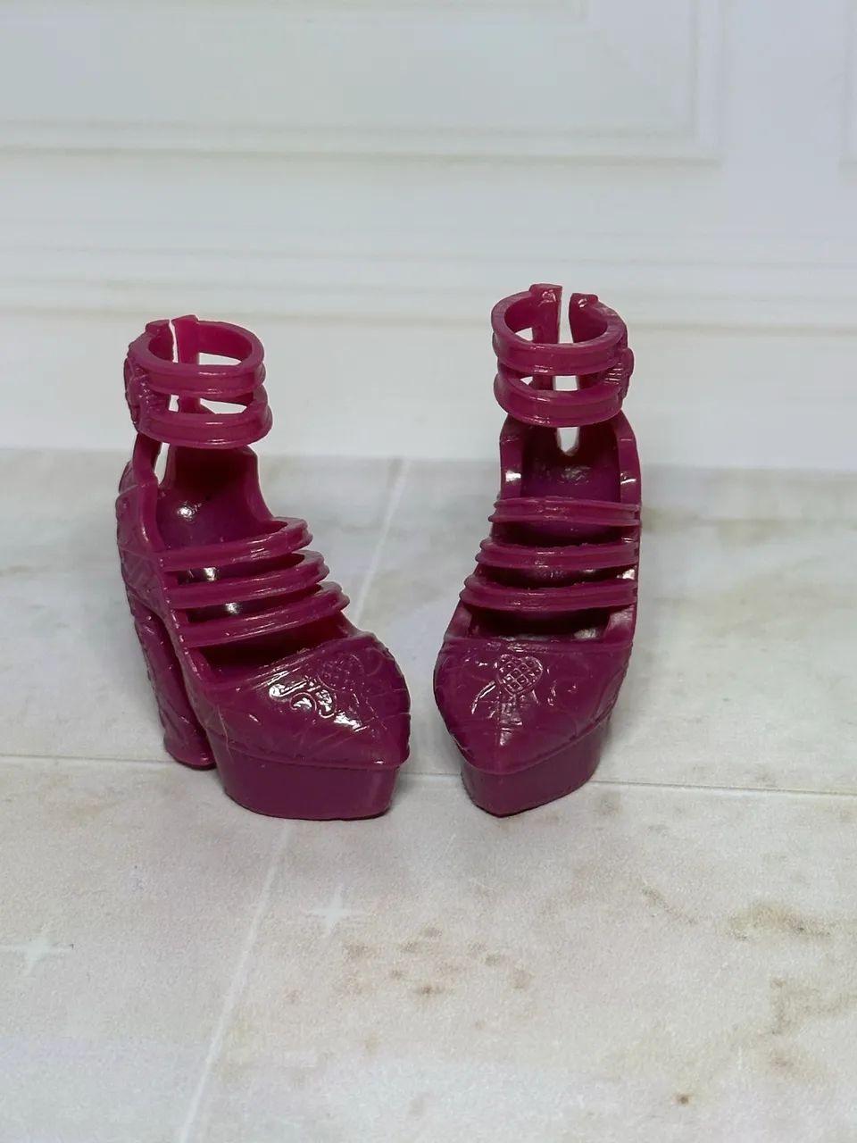 Sapato boneca monster high draculaura original g3