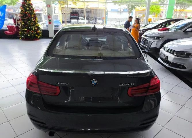 BMW 320I 2017