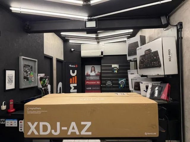 Controladora All-In-One XDJ-AZ 4 canais USB Pioneer DJ AlphaTheta