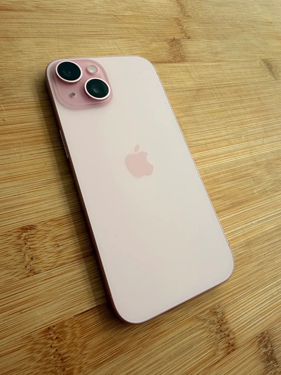 IPhone 15 rosa - Foto 2