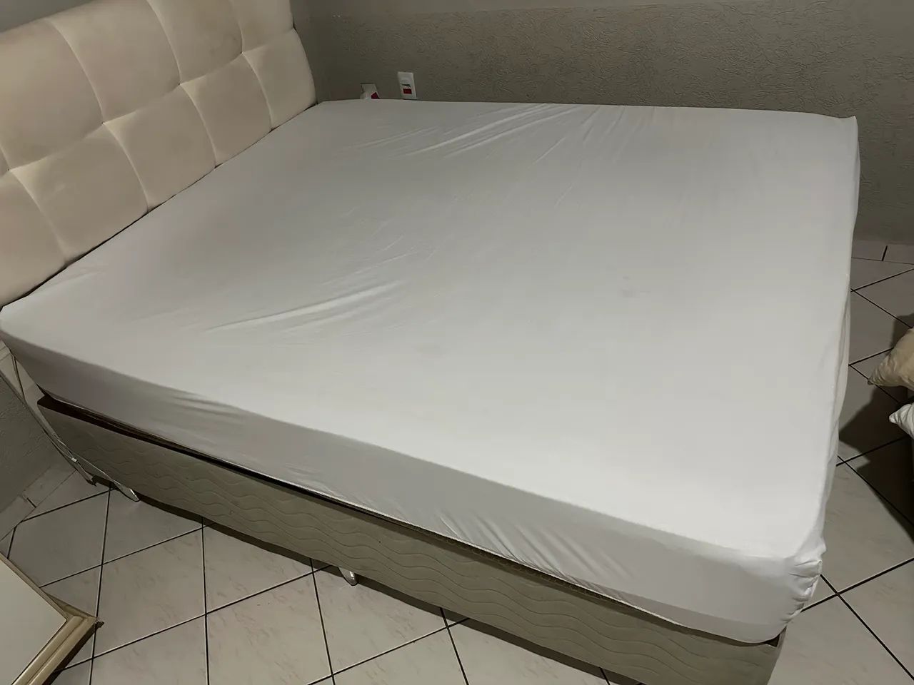 Vendo Cama Box Queen