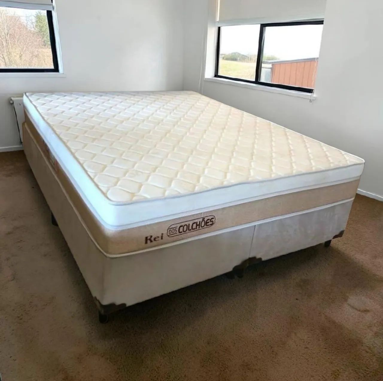 Cama casal de esponjoza