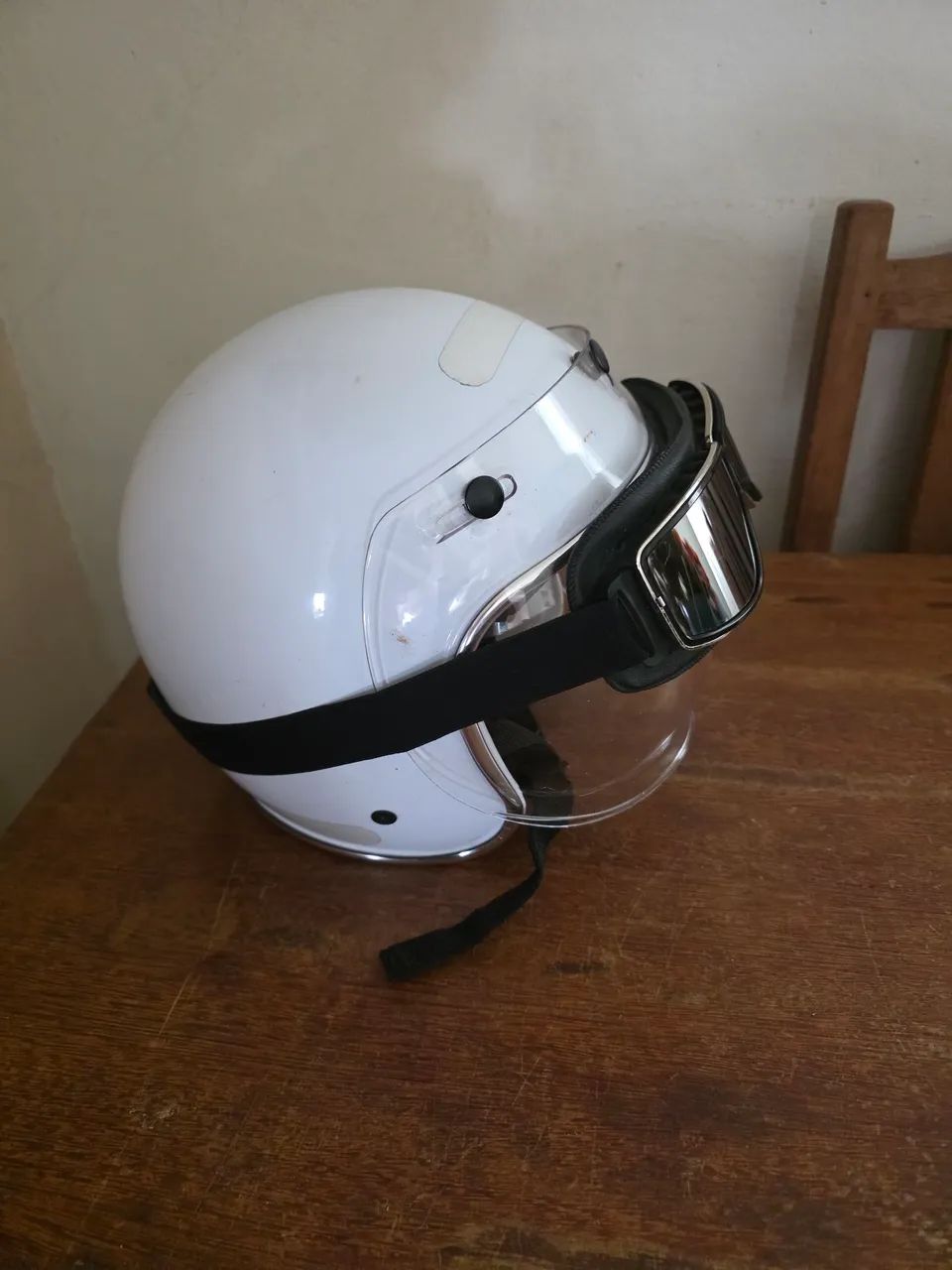 Capacete Custon Vintage com óculos. - Foto 2