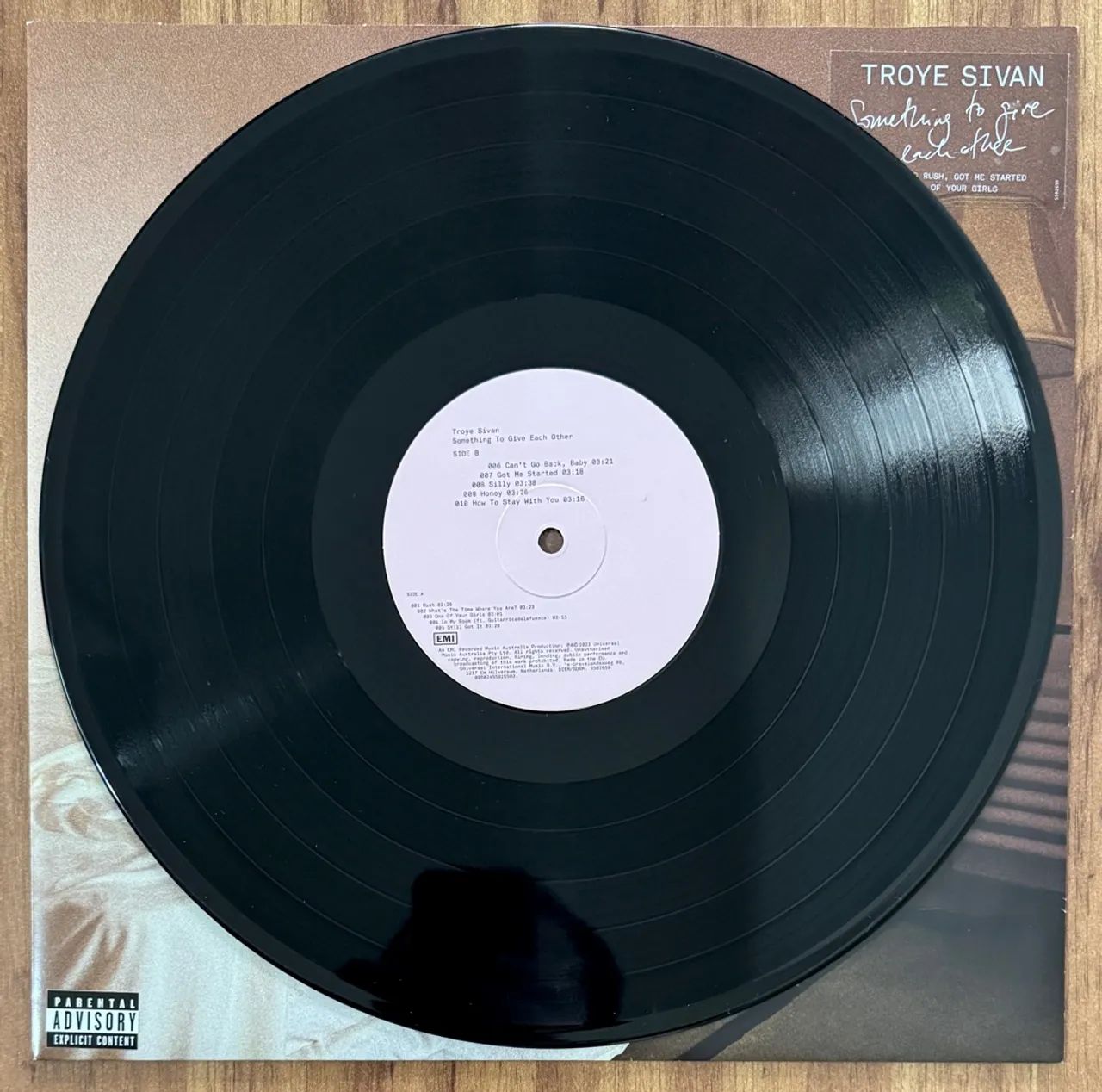 Troye Sivan Vinil Something To Give Each Other - Foto 5