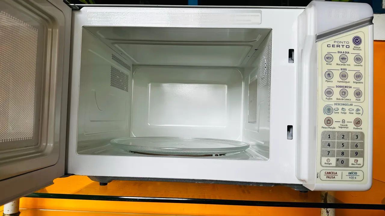 Microondas !!! IMPERDÍVEL !!! Electrolux ponto certo 31 litros  - Foto 5
