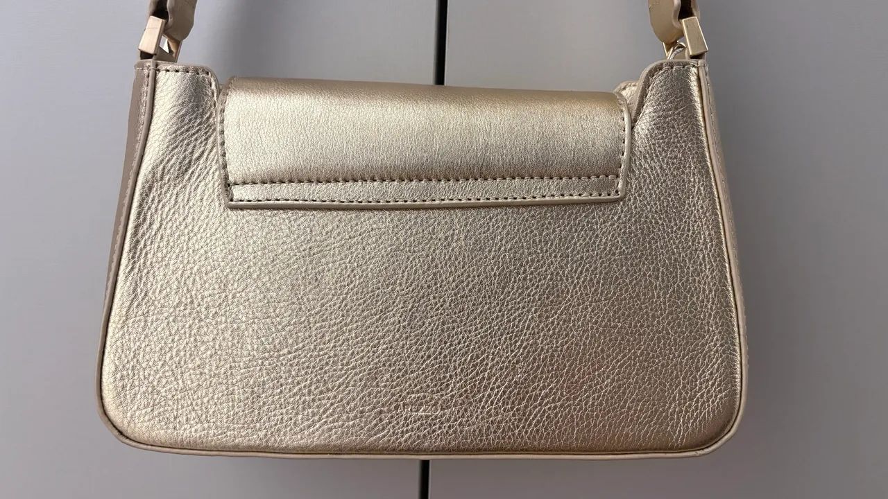 Bolsa Dourada Arezzo - Foto 3