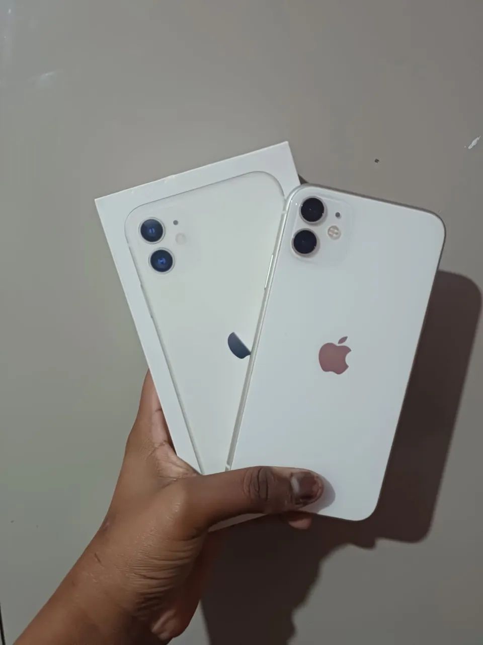 iPhone 11 semi novo