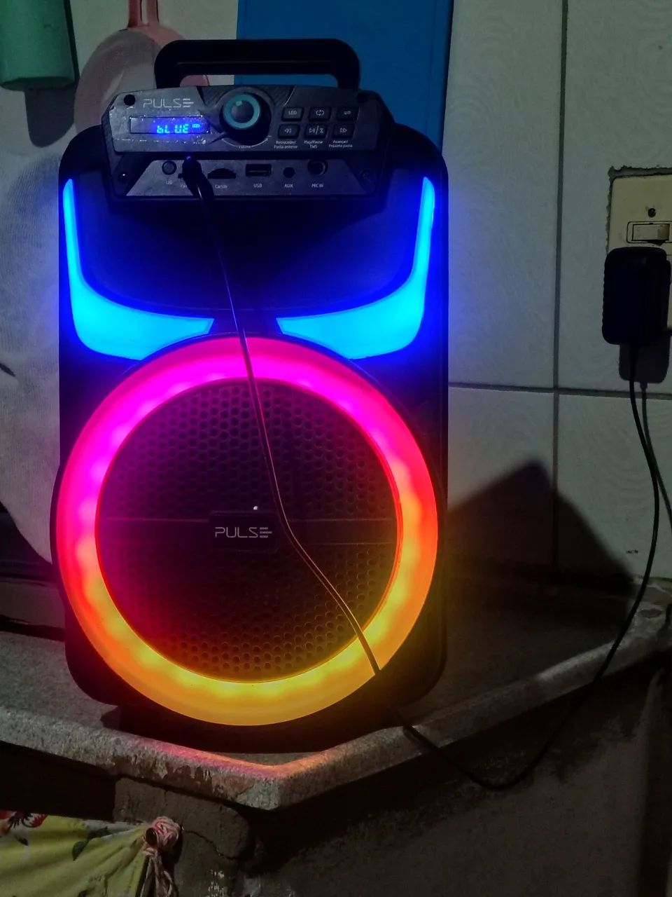 Vendo caixa de som bluetooth...
