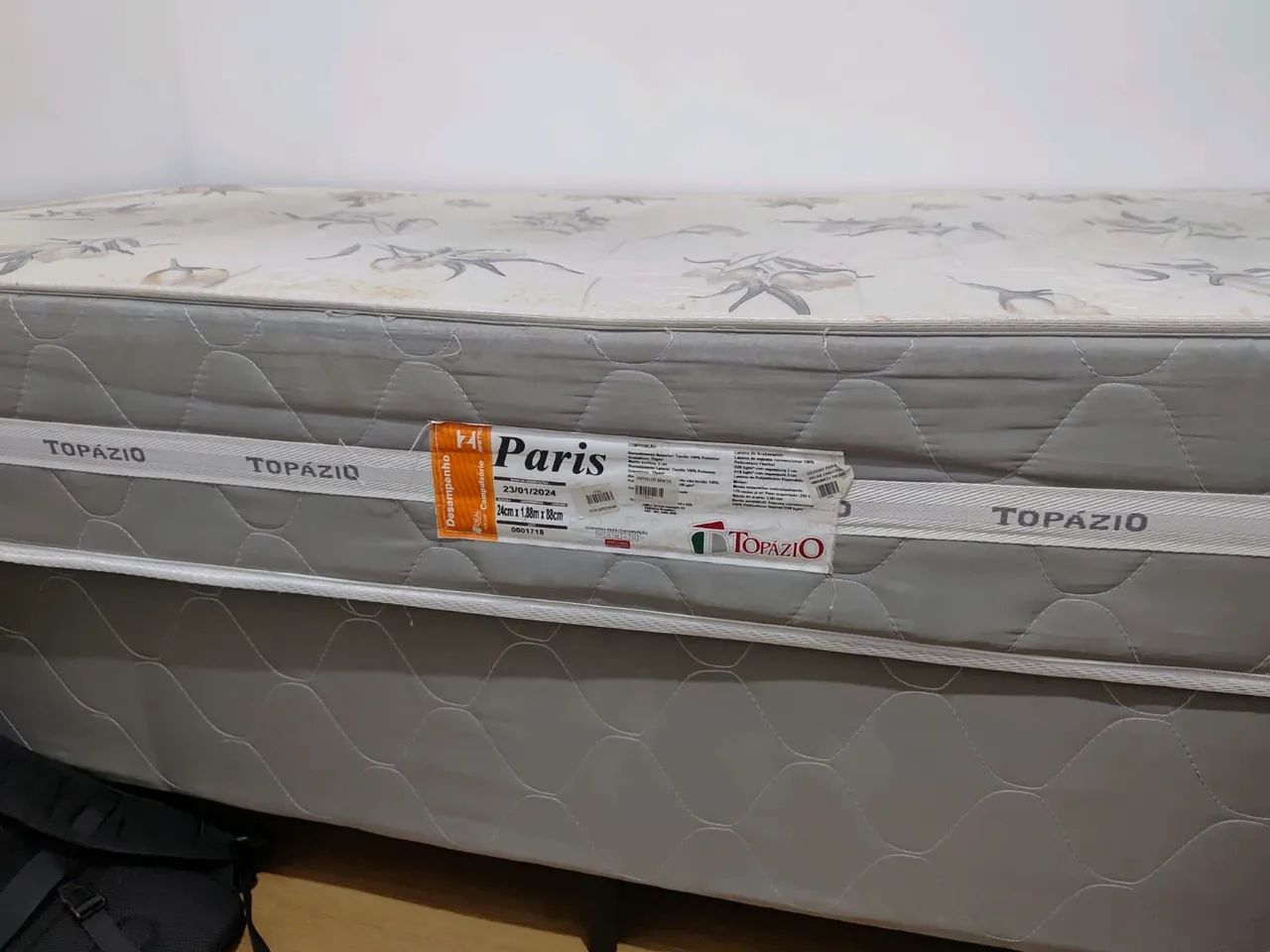 CAMA BOX SOLTEIRO