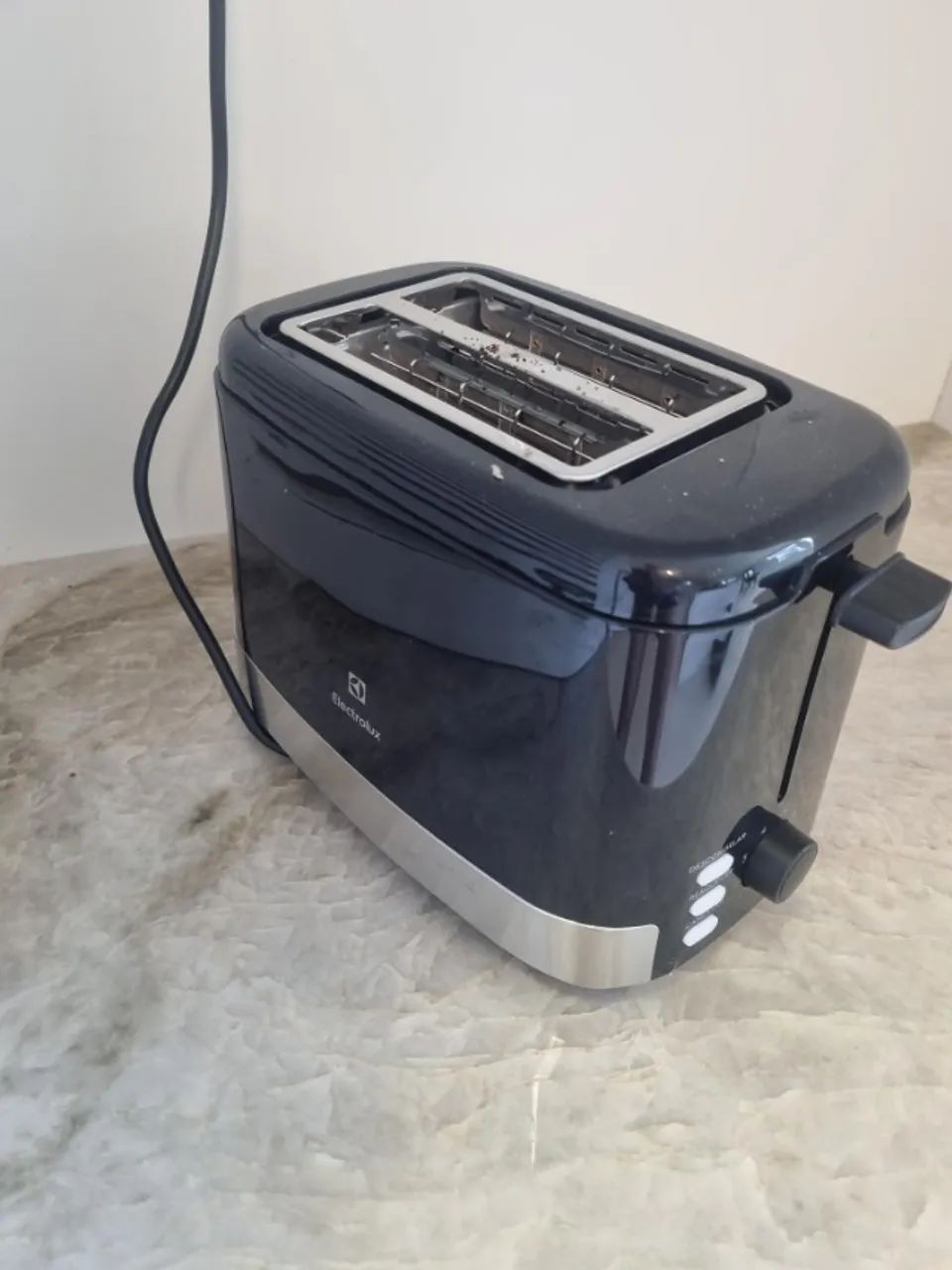 Torradeira Elétrica Electrolux Inox Preta - Nova - Foto 2