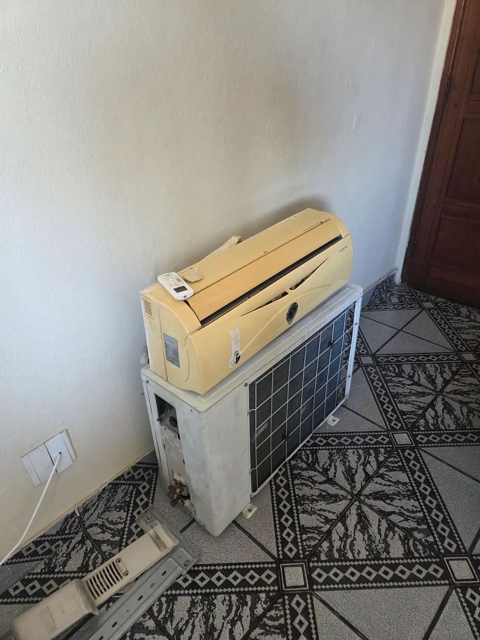 Ar-condicionado 12000 btus - Foto 2