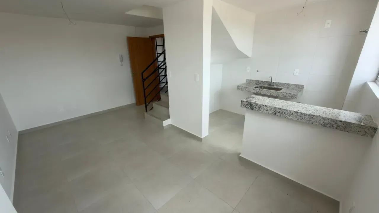 COBERTURA NOVA- PRONTA PRA MORAR NO JARDIM LEBLON