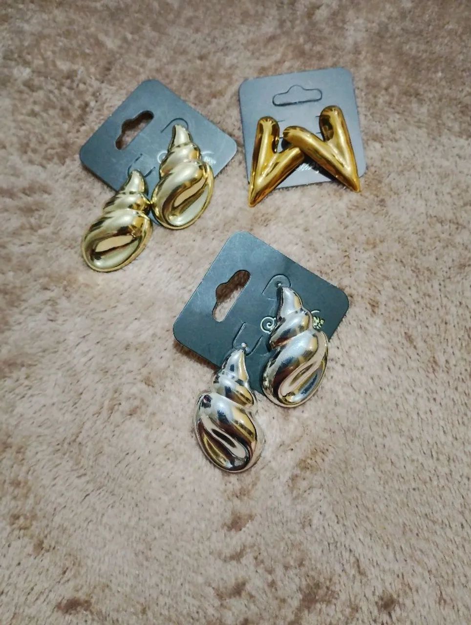 3 brincos novos Biju 
