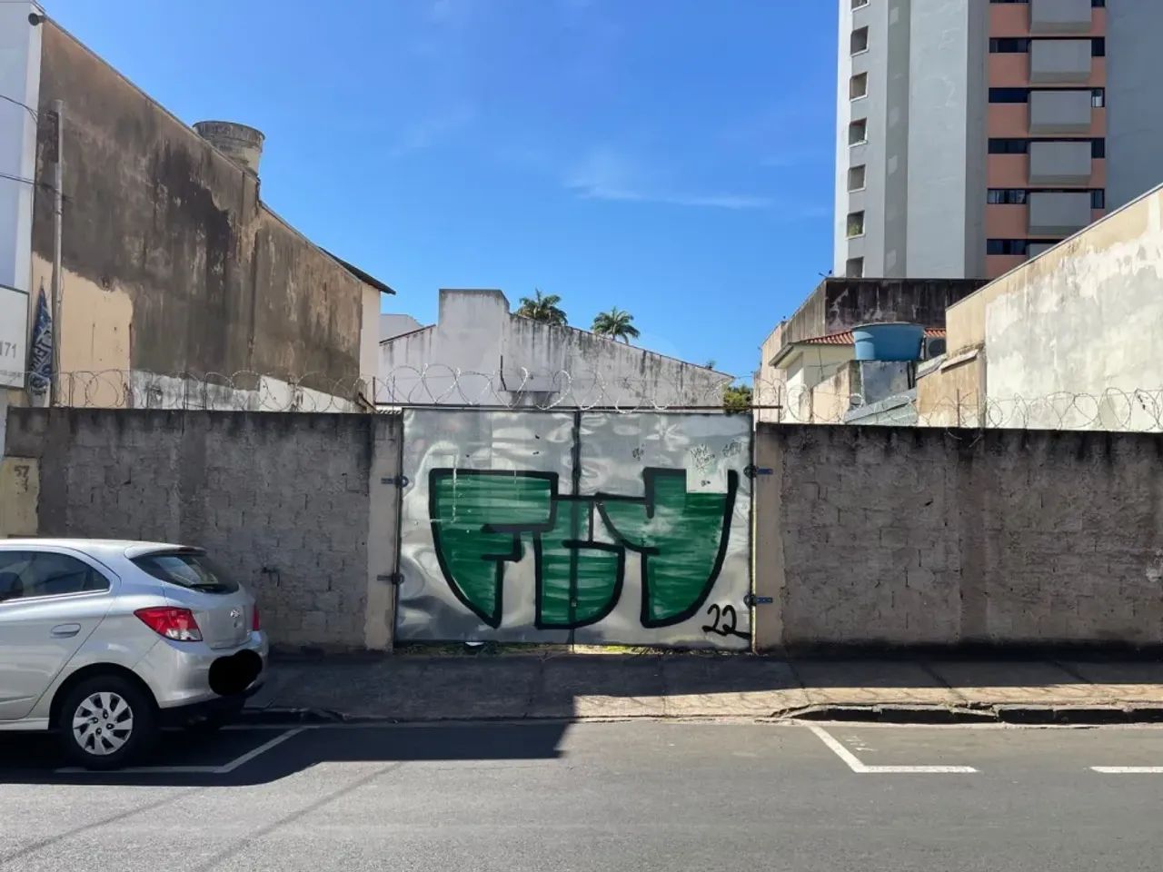 Terreno à Venda