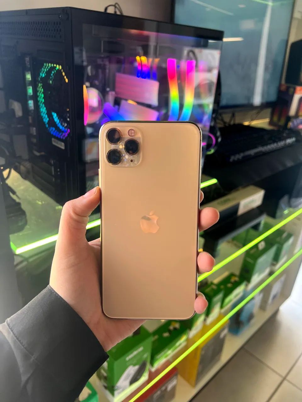 iPhone 11 pro Max 256GB - Foto 3