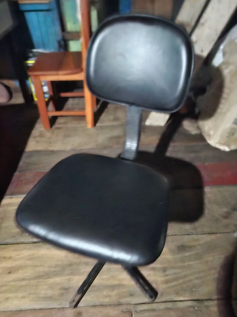 Cadeira de rodízios Ajustável - Foto 2