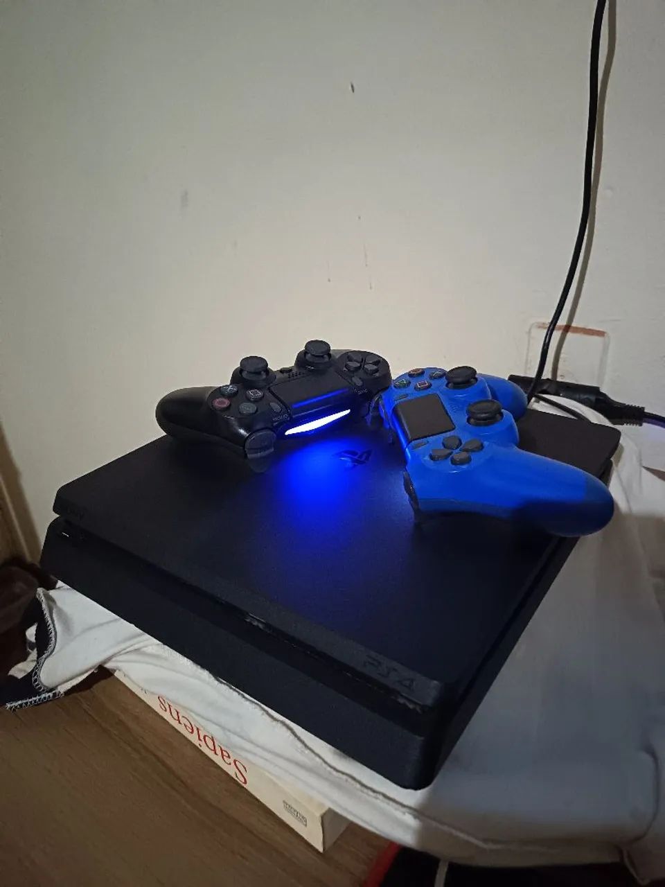 VENDO Playstation 4 Slim 1 Tb - Foto 3
