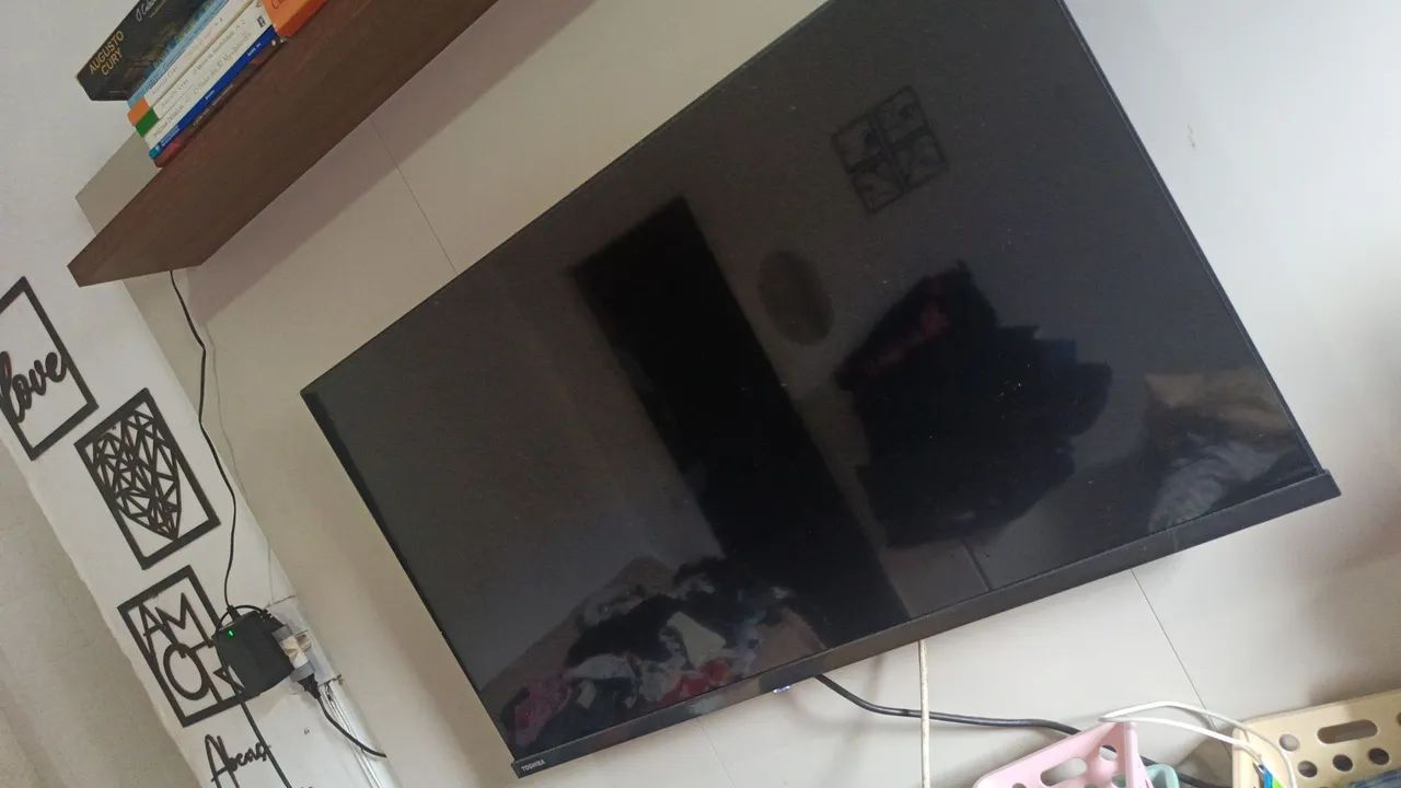 SMART TV TOSHIBA 32 POLEGADAS ANDROID - Foto 2