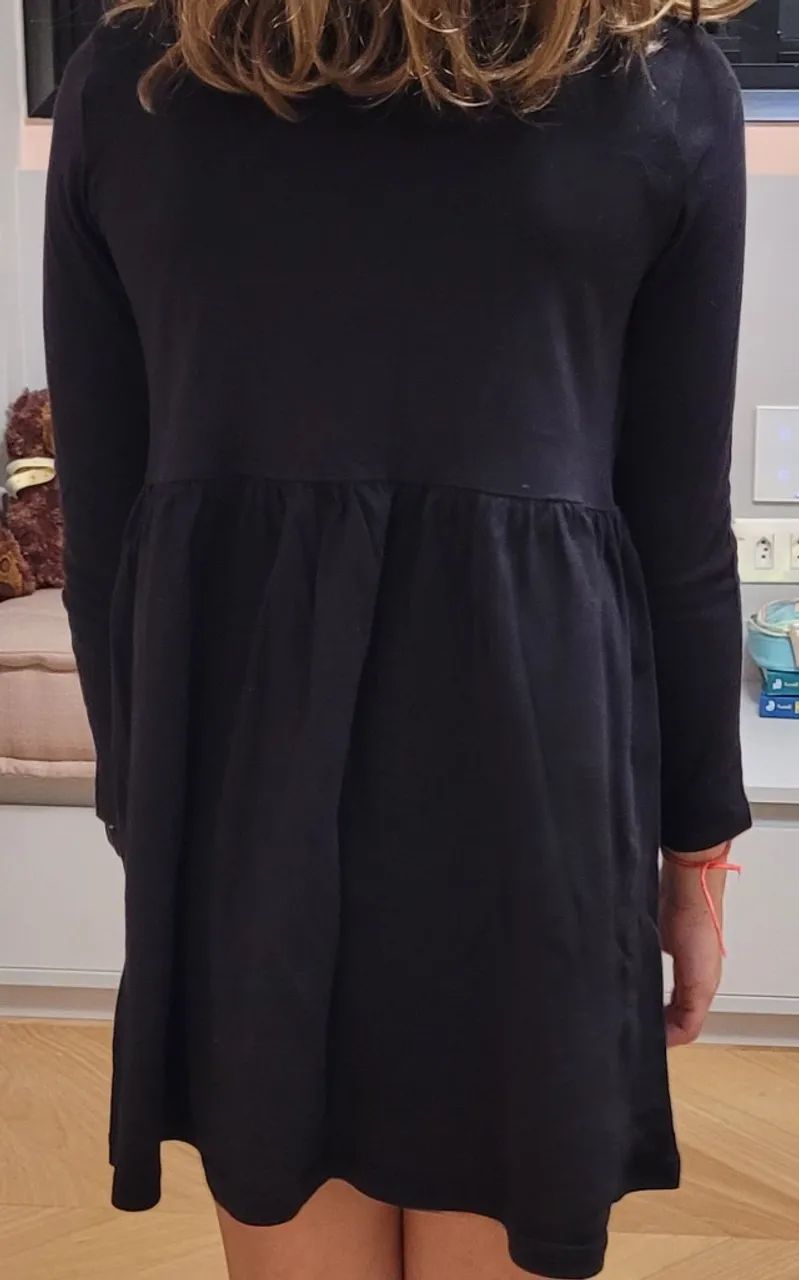 Vestido H&M tamanho 6 a 8 anos.  - Foto 3