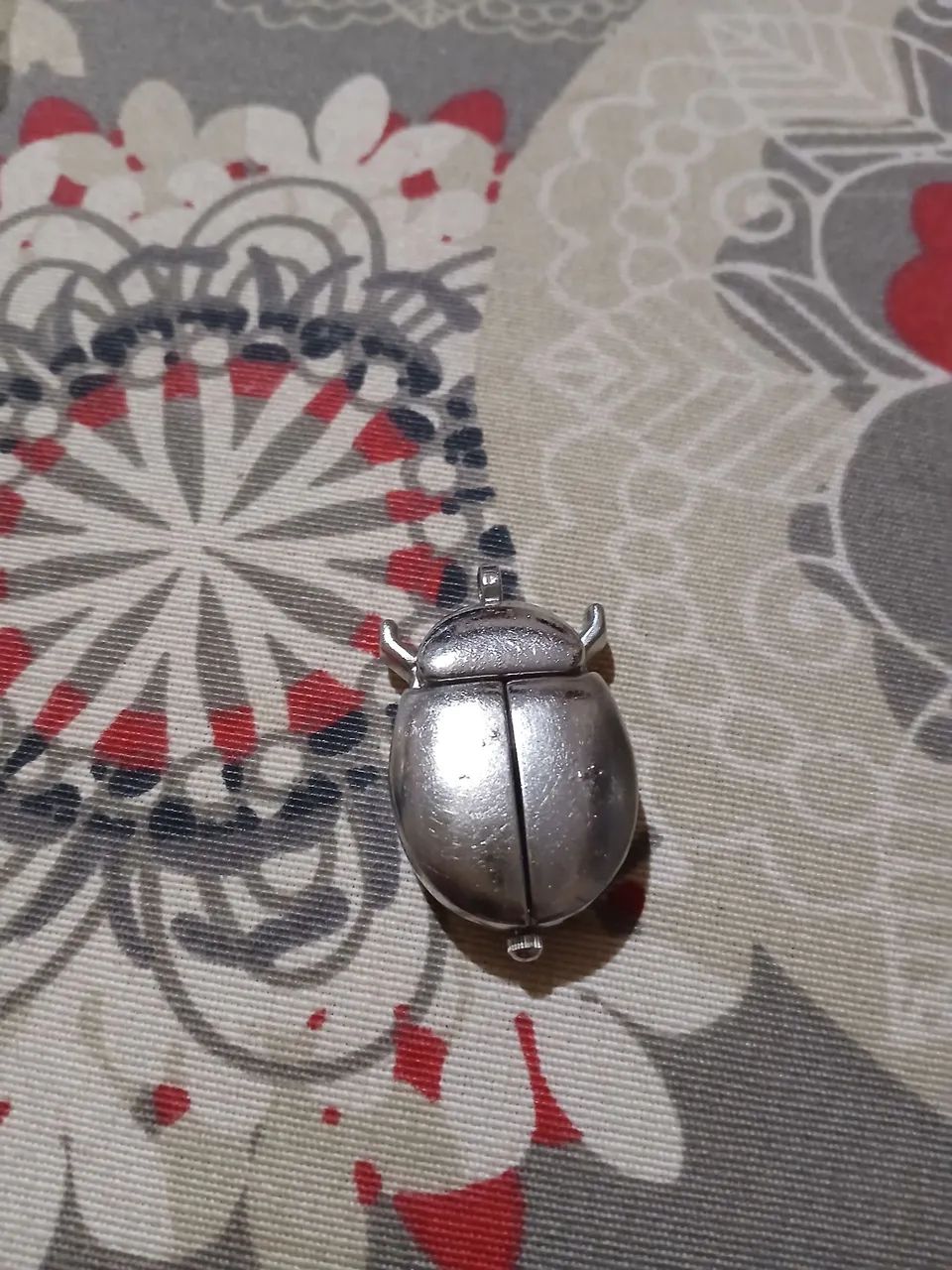 Relogio de bolso tipo besouro