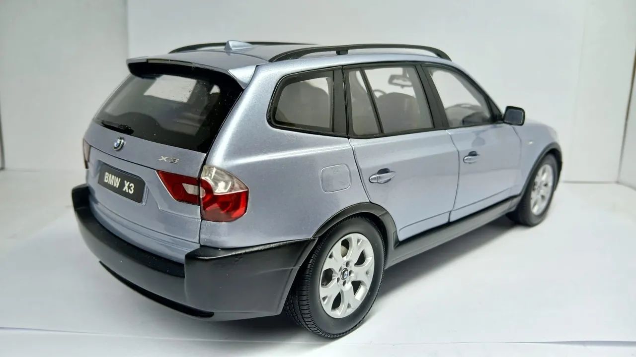 Miniatura BMW X3 Light Blue 1/18 - Foto 2