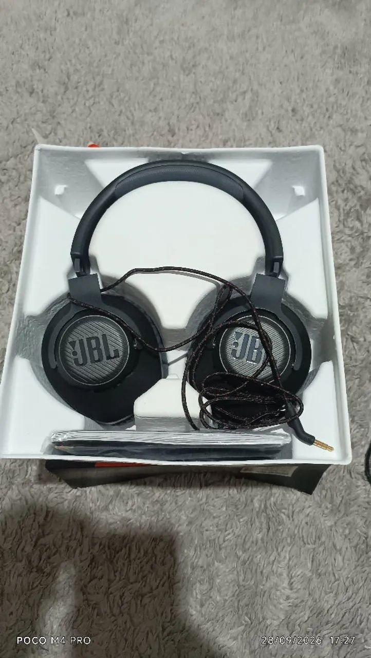 Headphone JBL. QUANTUM 100