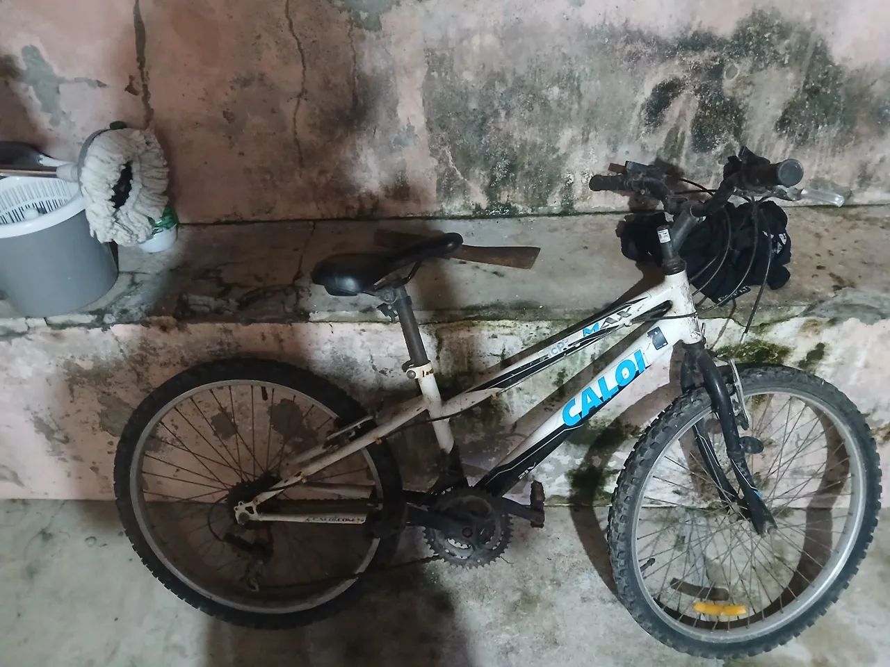 Bicicleta aro 24 caloi usada em ótimo estado  - Foto 2