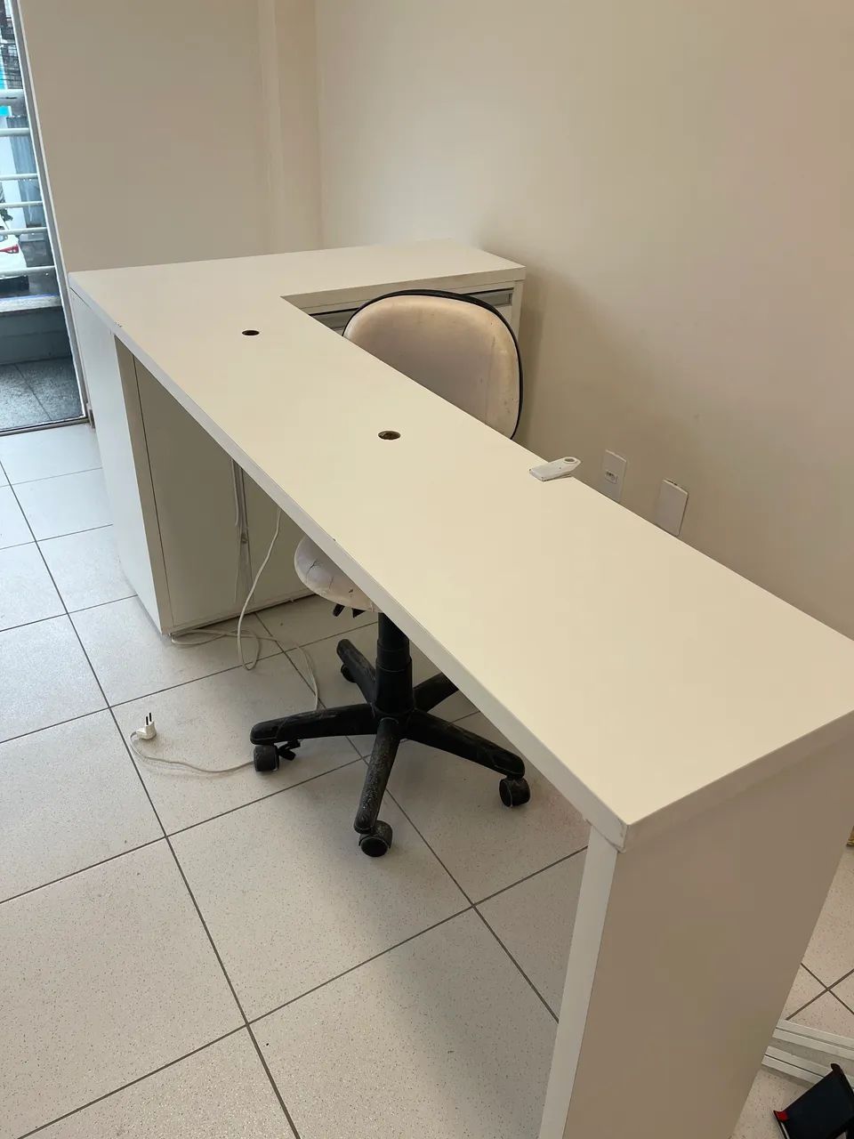 Mesa de MDF manicure/escritório em L - Foto 2