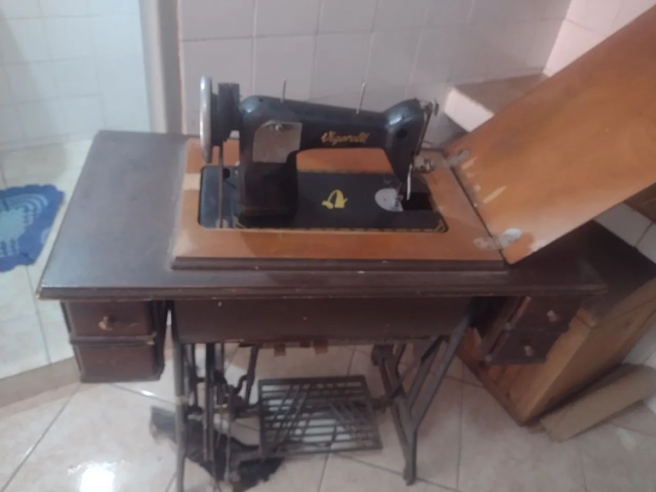Máquina de costura  - Foto 3
