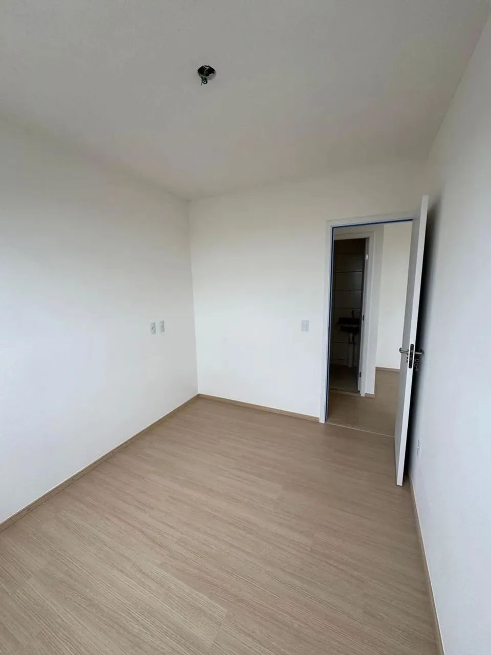 Apartamento 2 Qtos (1 Suite) | Varanda | Lazer Clube Completo | R$ 2.300 c/ Cond. + IPTU - Foto 7