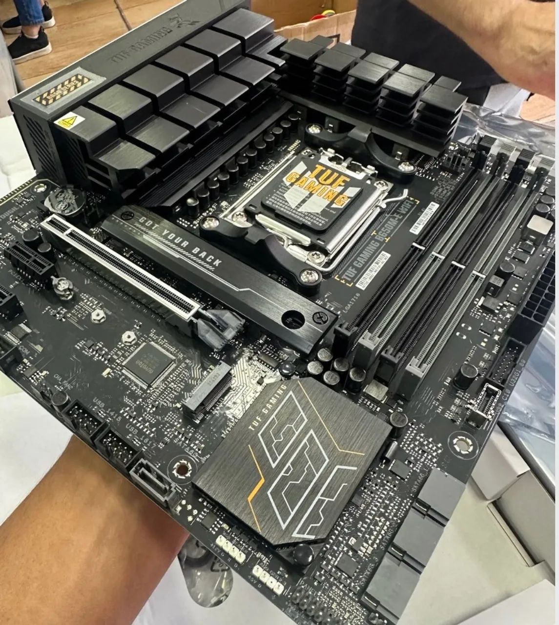 Placa de video asus B650m-e WiFi 