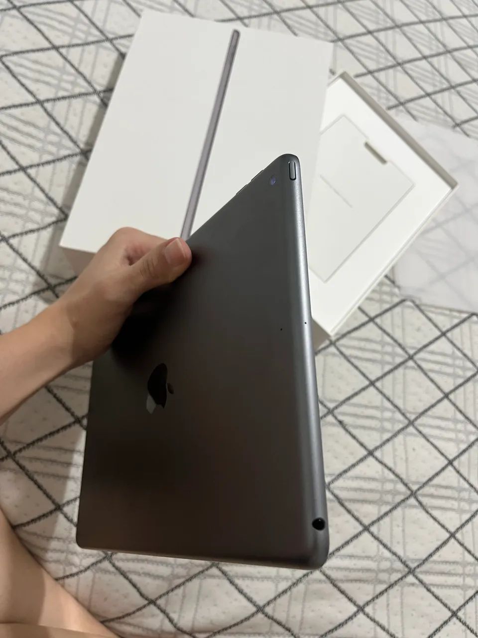 iPad 9ª geração + caneta baseus - Foto 2