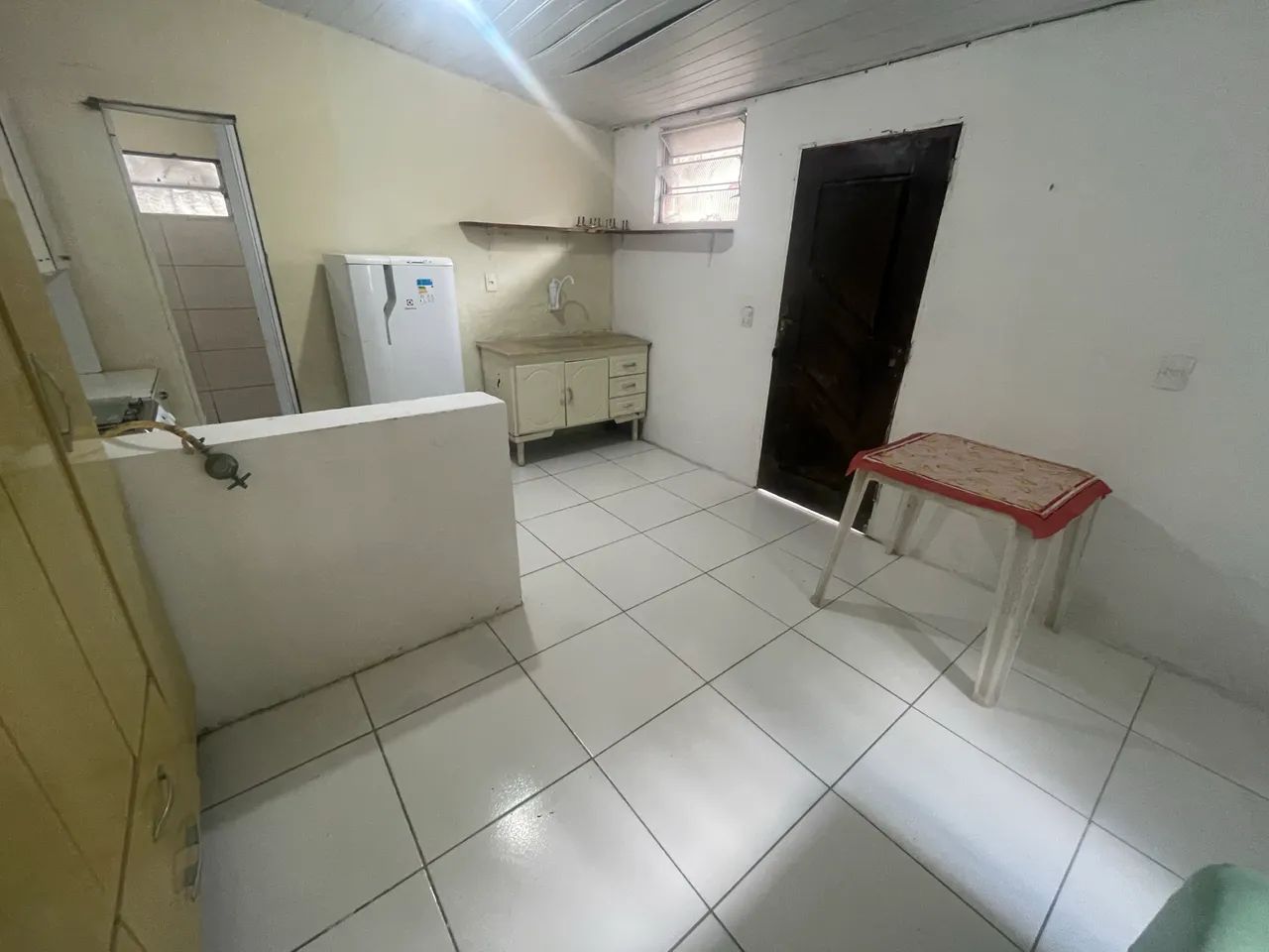 Alugo kitnet mobiliada na Trindade. - Foto 2