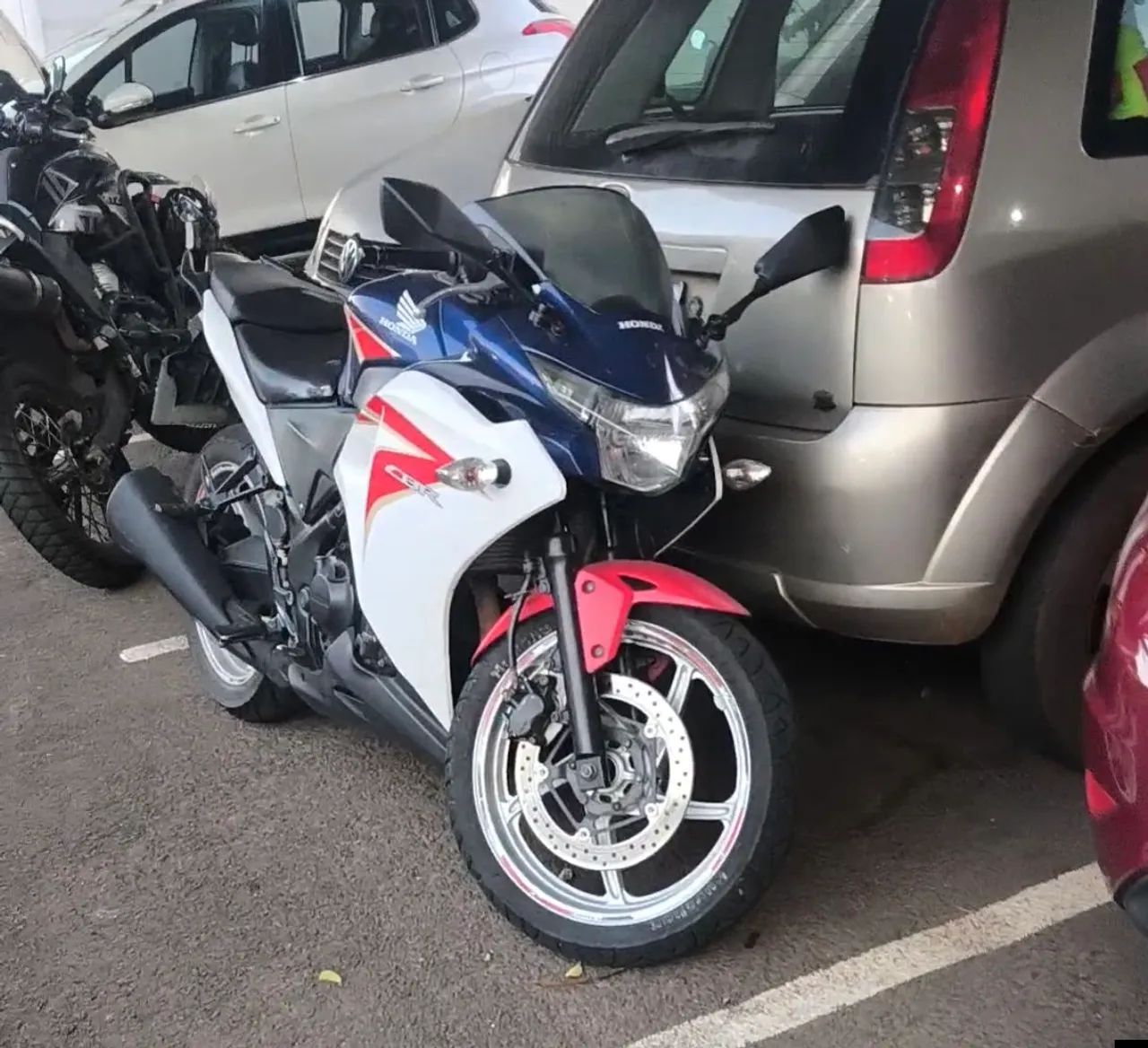 CBR 250 - Foto 4