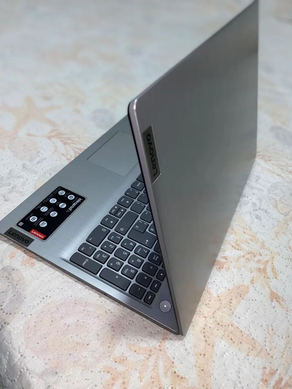 Notebook Lenovo  - Foto 2