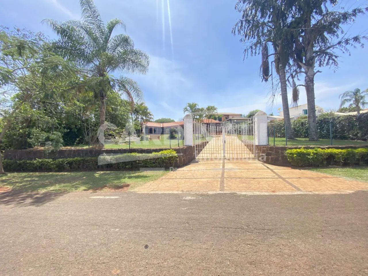 Casa em Condomínio Vivenda do Broa