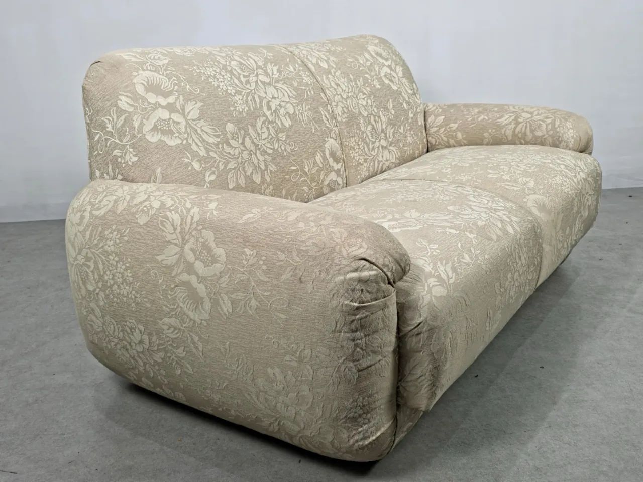 Sofá italiano década de 70- desing italiano  - Foto 3