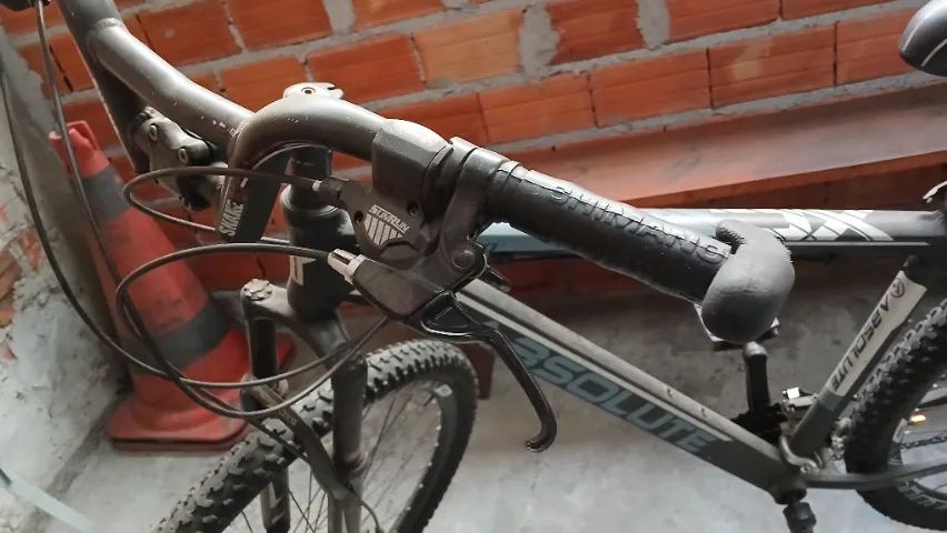 Bicicleta aro 29 semi nova.  - Foto 4