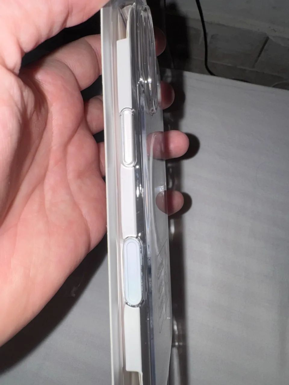 CAPA IPHONE 17 APPLE TRANSPARENTE MAGSAFE ORIGINAL - Foto 4