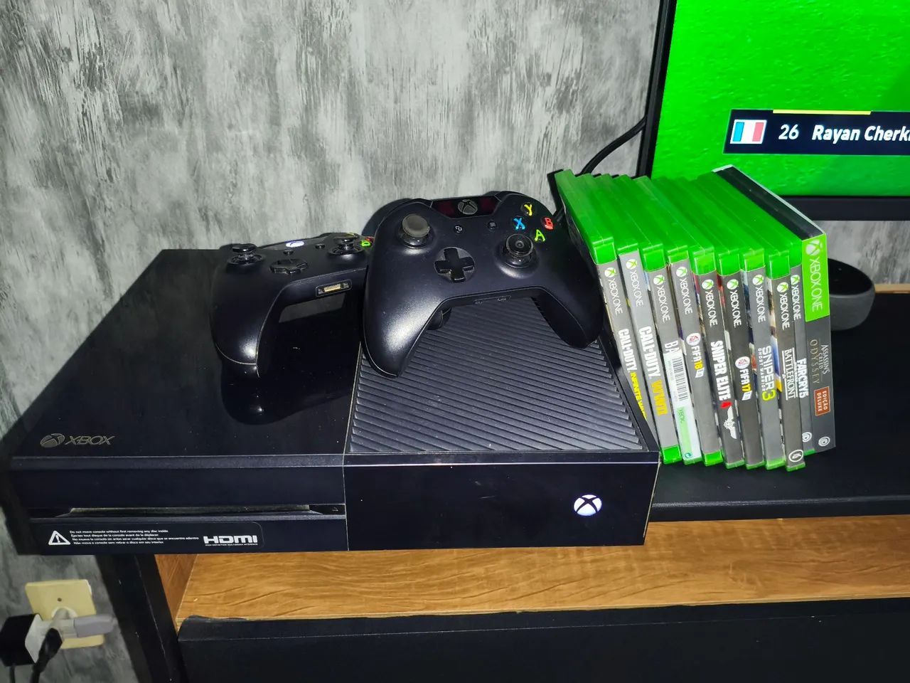 Xbox one 500Gb com 10 jogos 