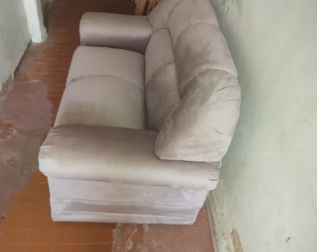 SOFÁ *