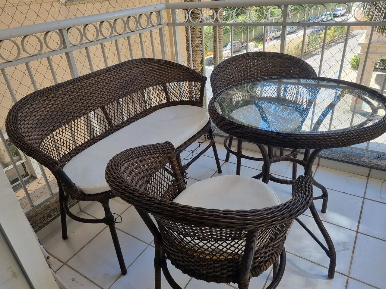 Conjunto de mesa em rattan - Foto 2