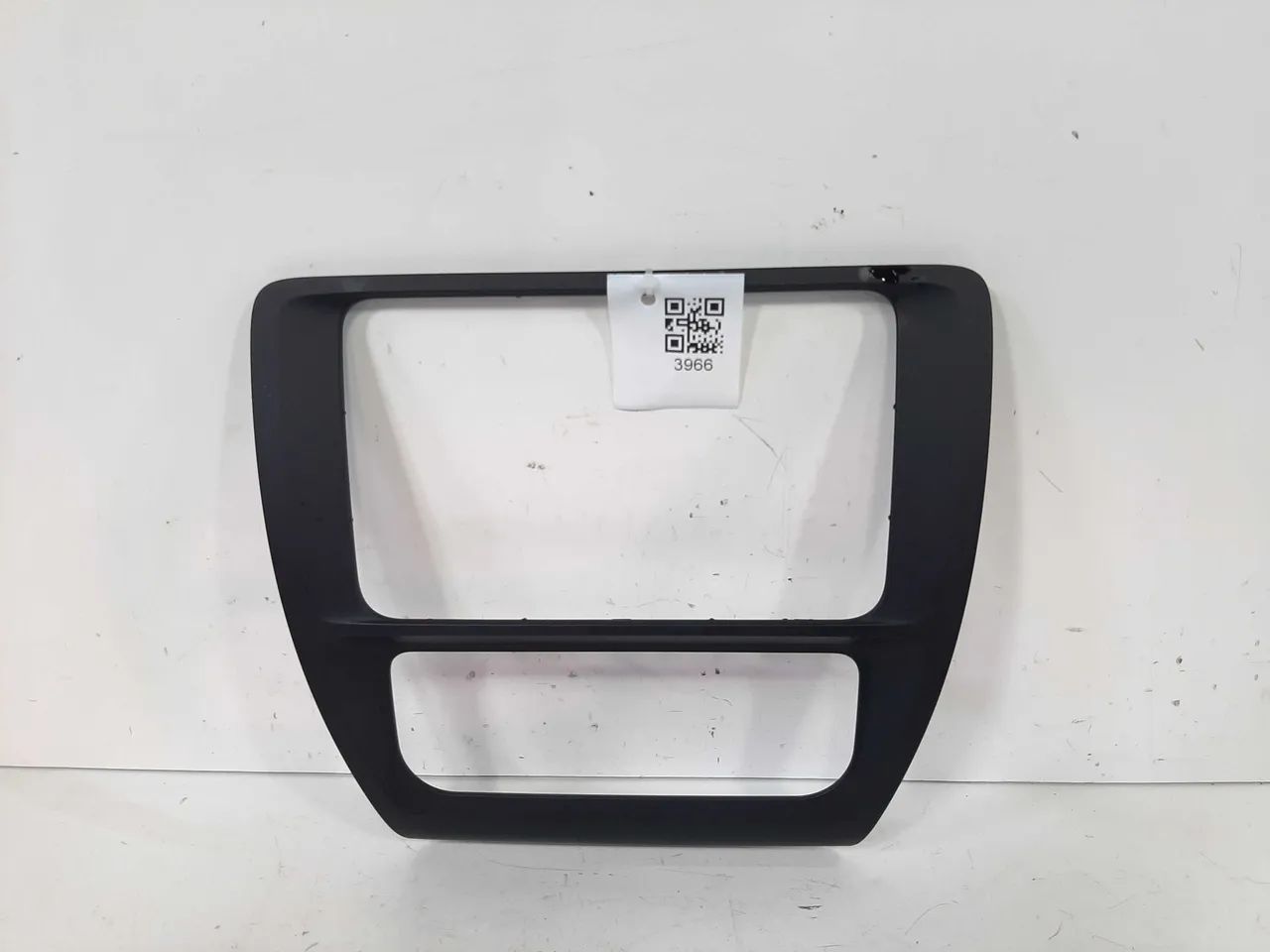 Acabamento Central Console Multimidia Jetta 2016 2017 2018