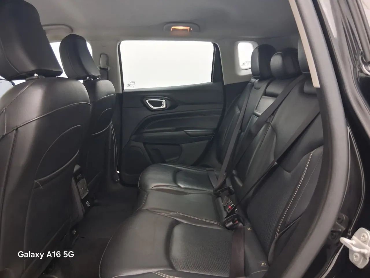 Jeep Compass LONG. T270 1.3 TB 4x2 Flex Aut., foto 17 de 18