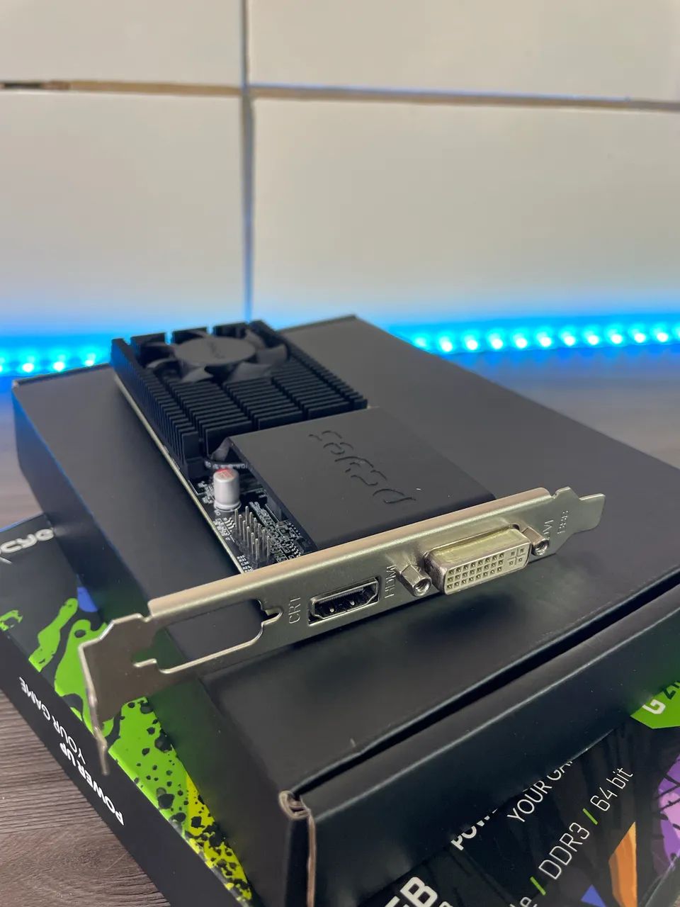 Gforce GT210 extremamente nova HDMI / DVI (parcelo e entrego) 