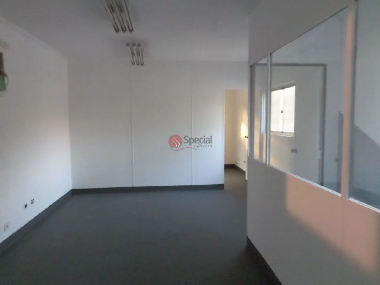 Galpão comercial na Vila Guilhermina, com 425 m² e 2 saídas - Foto 4