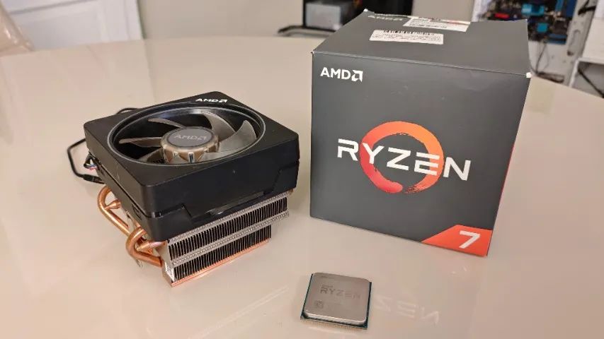 Processador AMD Ryzen 7 2700X na caixa + Cooler AMD Wraith Prism