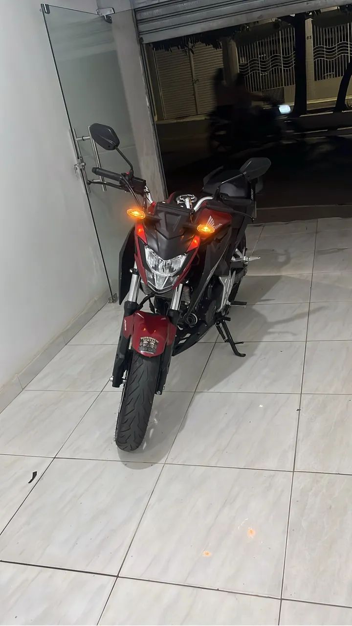 CB 300f ABS - CONSERVADÍSSIMA! - Foto 2