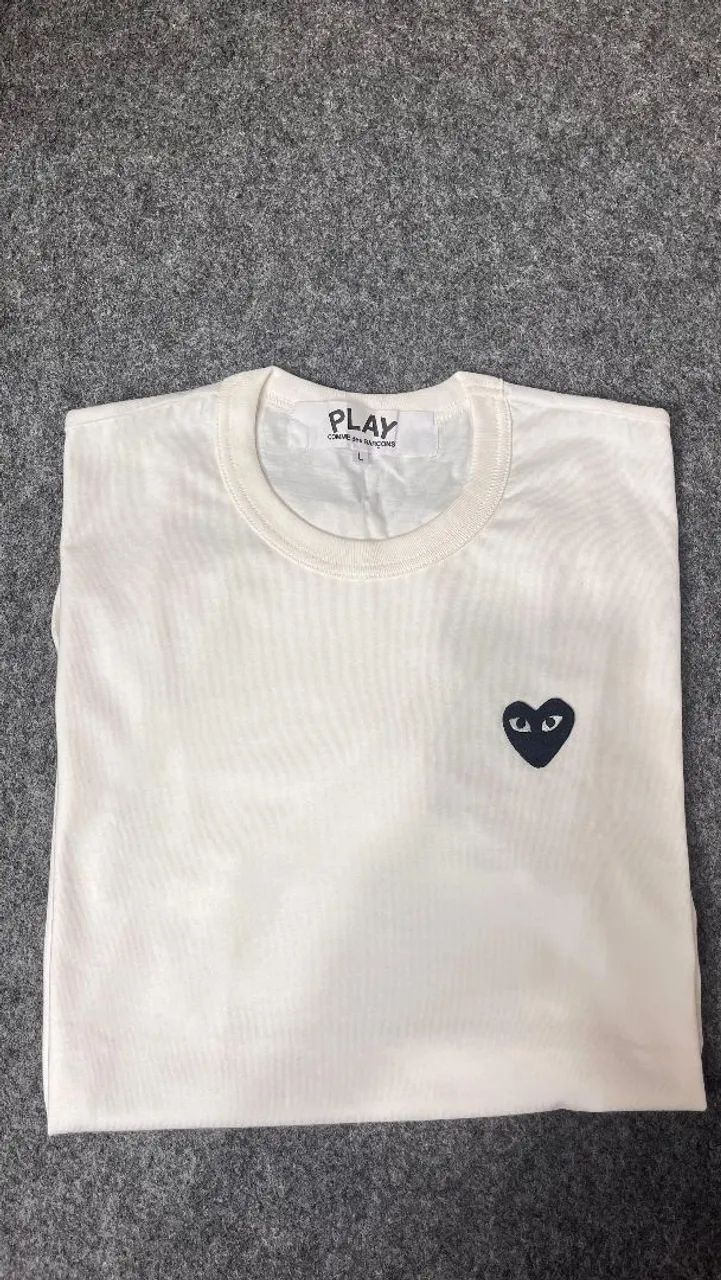 Camisa CDG PLAY  - Foto 2