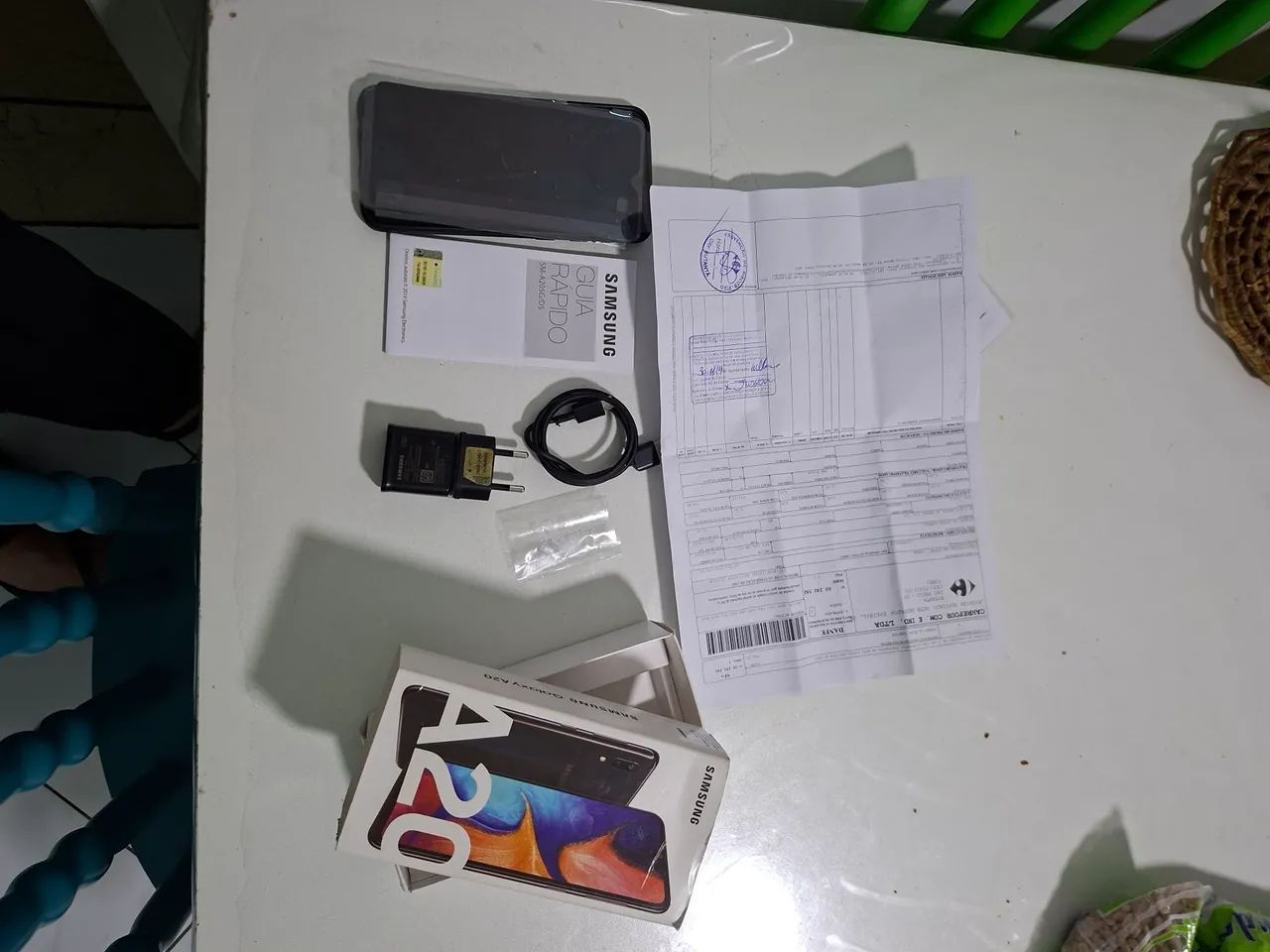 Celular A20 , em perfeito estado , muito novo 